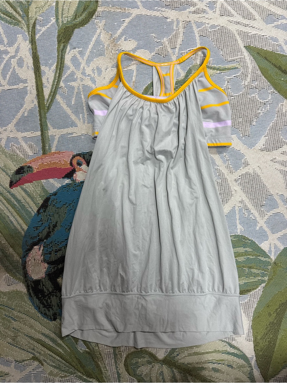 Lululemon No Limits Layered Tank Top Womens Size 12 Gray Yellow Bulit In Bra.